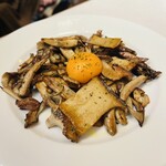 PiNCHO! 鉄板スペイン串 - 