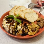 PiNCHO! 鉄板スペイン串 - 