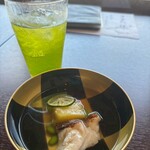 うしのほね 本店 - 宇治抹茶モヒートと魚