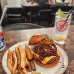 Chillmatic Hamburger & Bistro - 