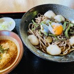 しげの屋 - 冷しなのや（山菜、たまご、ちから餅、とろろ小鉢）