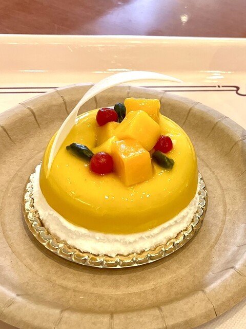 BEVERLY HILLS photo 2