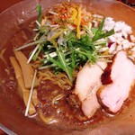 冷やし黄金味噌ラーメン(1100円)