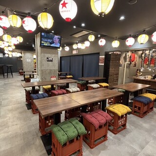 お一人様もグループも♪シーンに合わせたお座席を完備