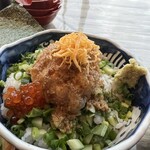 江ノ島小屋 - まかない丼