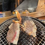 大衆 焼き肉ホルモン 大松 - すぐ焼けます