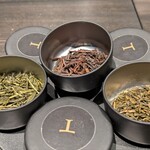 TOKi - お茶は３種から選びます…ほうじ茶、和紅茶、煎茶