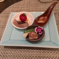 中国料理 「王朝」 ヒルトン東京ベイ - 3種前菜盛り合わせ