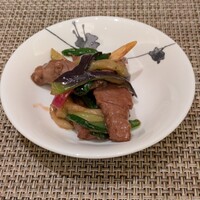 中国料理 「王朝」 ヒルトン東京ベイ - 和牛サーロインインと夏野菜の彩り炒め