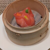 中国料理 「王朝」 ヒルトン東京ベイ - オマール海老とトマトの焼売