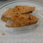 はま寿司 - 焼きとろサーモンレアステーキ