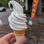 羊ヶ丘ドリーム 赤井川 山中牧場ソフトクリーム - 
