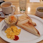 喫茶店 友路有 - ホットサンドハムチーズセット：720円