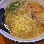 麺屋 無双 - 牛骨ラーメン（麺）