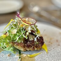 ブルーセゾン - オードブル/ カリフラワーのロースト。ブールノアゼットとバジルソースで。焦がしバターと魚介のソースにマリネグリルされたカリフラワーがベストマッチ♡