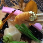 烈志笑魚油 麺香房 三く - 金箔が乗った雲丹