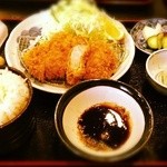 Takao Rengaya - 当店イチオシの、定番、ロースかつ御膳です。