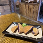 あらかきタコス - 紅芋コロッケ