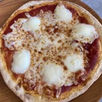 サイゼリヤ - バッっフォローモッツァレアピザ