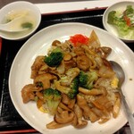 熊猫 - 豚リブロースとキノコの黒酢炒めチャーハン