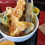 そば処 壱 - セットの天丼、向きを変えて