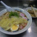 究極の五目ワンタン麺大盛り＆チャーシュ