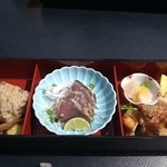 会席弁当