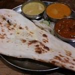 グルガオン - ランチ 3色カレー（ナン）