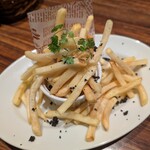 金のイタリアン - トリュフ塩のフライドポテト