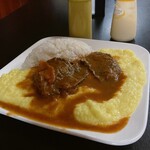 カンクン - 料理写真:アサードコンプレ。牛肉とマッシュポテトとライスのプレート