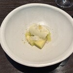 ラ・ボンヌターブル - 