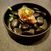 おちあいろうステーキハウス東京 - 蟹とアボガド、ハラペーニョ