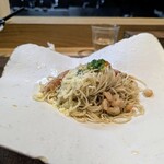 芛堂寺 - 海老とトマトバジル