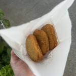 おかわりコロッケ & 鶏笑 - 料理写真: