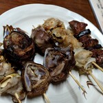 焼鳥倉沢屋 - 豚軟骨、肉付き軟骨、とり軟骨、かしらの塩