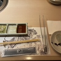 牛刺しと焼肉 仔虎 クリスロード店 - 