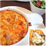 DAIBAN COFFEE cafe - ホワイトドリアセット(サラダ、ドリンク付き)1,630円✨サフランライスの上にチキンやしめじ、エレンギが入ったドリア。香ばしいチーズが堪りません。