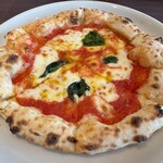 BELLA PIZZA Napoletana - 料理写真: