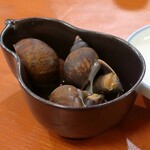温鮮酒場 ちょんまげ - つきだしのバイ貝旨煮