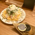 創作料理Ryota  - ●山梨県産桃と太陽のたまごマンゴー冷たいキャビアのカッペリーニパッションのソース