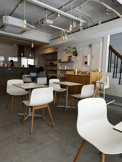 ひーとはる✕4 Hue Coffee Roaster 谷町四丁目店 （ヒュー コーヒー ロースター