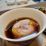 らぁ麺 紫陽花 - 醤油香るつけ汁❗️