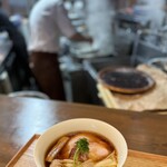 らぁ麺 紫陽花 - 戸谷店主さんと醤油わんたん麺