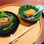 さくら京屋 - 焼き雲丹と生雲丹
      奥尻島産雲丹