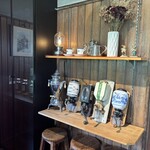 カフェ 閑居 - 店内