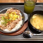 松屋 - 【期間限定】鉄皿牛肉バターライス【店舗限定】