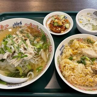 タイ国惣菜屋台料理 ゲウチャイ_0