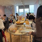 しあわせパン工房 ＬＵＬＵ - 土曜日の店内賑わってる