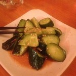 ゴマ塩きゅうり　２５０円