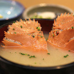 旬彩鈴吉 - うちわ海老のお味噌汁